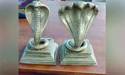 Serpant idols